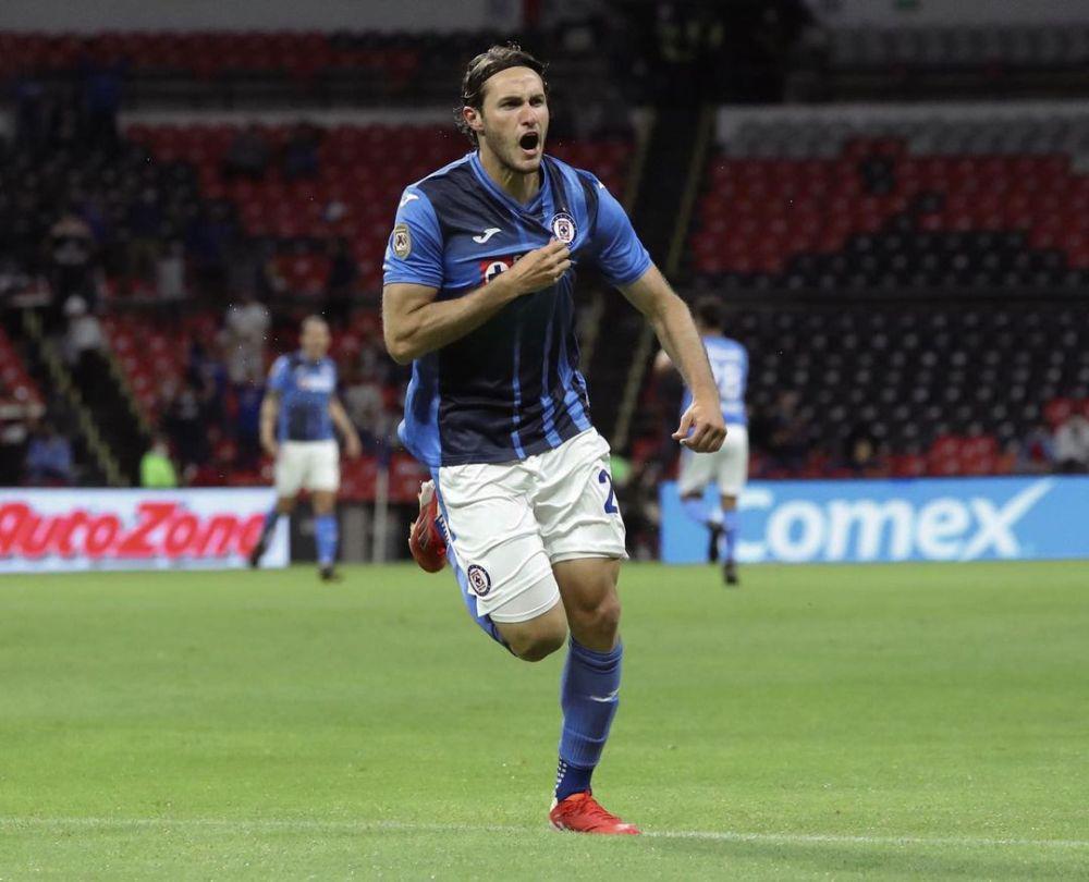 Santiago Gimenez saat berseragam Cruz Azul. (instagram.com/sant.gimenez)