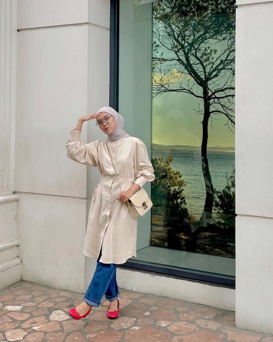 inspirasi OOTD office look simpel trendi (instagram.com/fitrahydy)