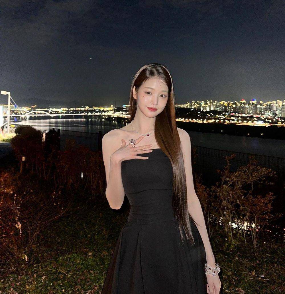 Wonyoung IVE (instagram.com/for_everyoung10)