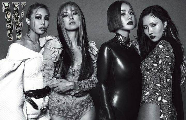 Junghwa dengan member Refund Sisters (instagram.com/umaizing)