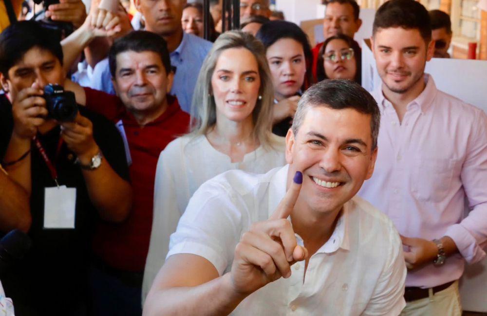 Presiden terpilih Paraguay, Santiago Pena. (Dok. Twitter @SantiPenap)