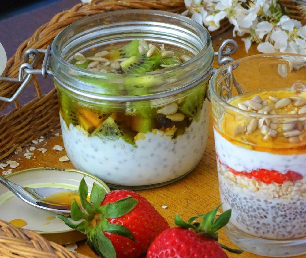 ilustrasi kiwi yogurt parfait (pexels.com/Ekaterinna Popgeorgieva)