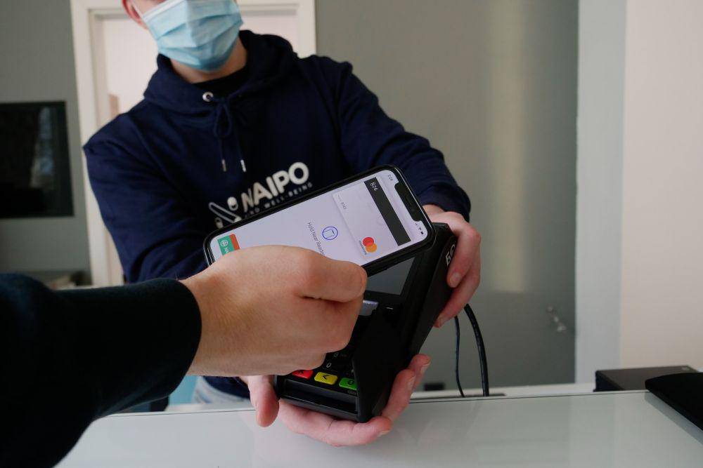 ilustrasi pembayaran cashless (unsplash.com/@naipo_de)