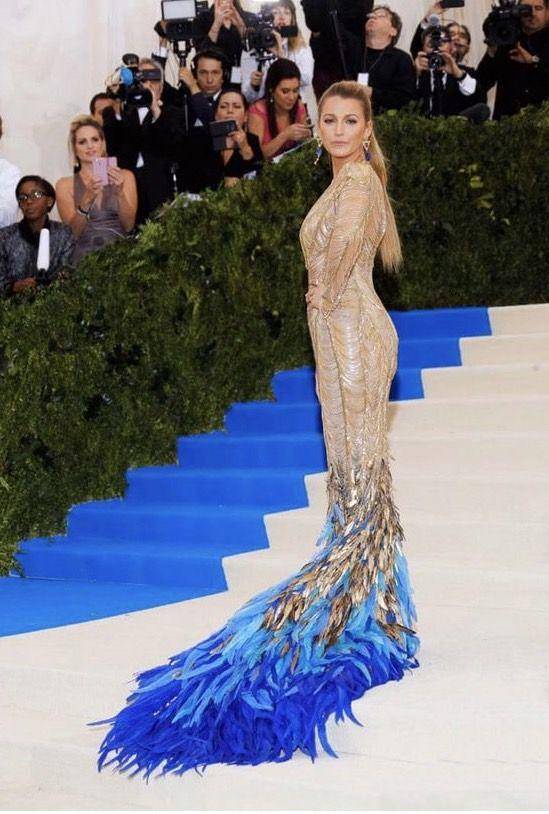 Blake Lively di MET GALA 2011 (instagram.com/blakelively)