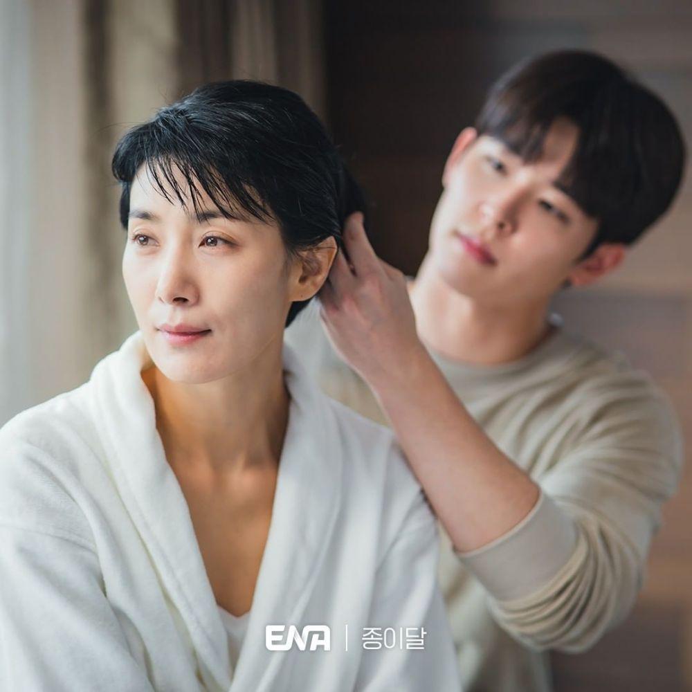 potret karakter Yoo Yi Hwa di drakor Pale Moon (instagram.com/channel.ena.d)