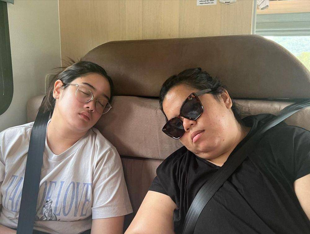 road trip keluarga Hesti Purwadinata di Australia (instagram.com/hestipurwadinata)