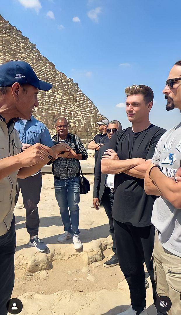 potret Backstreet Boys di Mesir. (instagram.com/nickcarter)