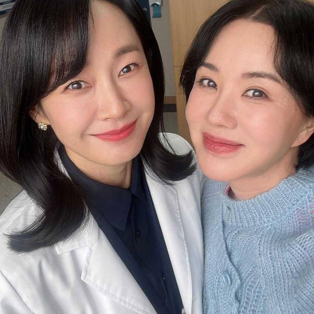 potret akrab para pemain Doctor Cha di balik layar (instagram.com/sb_myung)