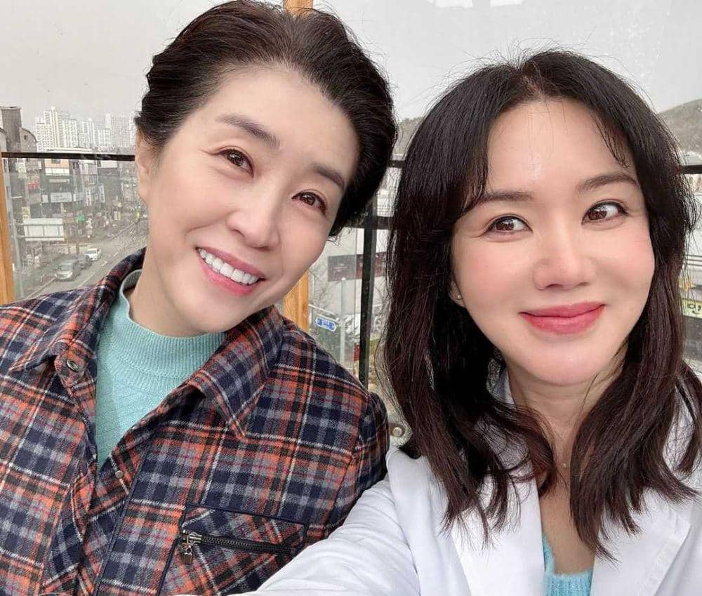 potret akrab para pemain Doctor Cha di balik layar (instagram.com/umaizing)