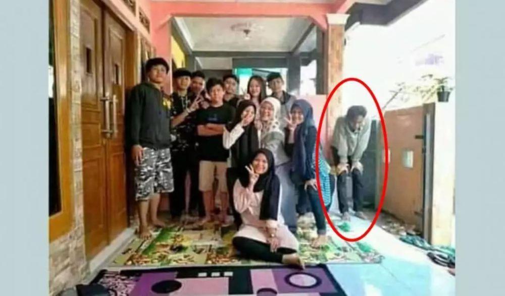 difotoin teman bikin salah fokus (instagram.com/recehxx.id)