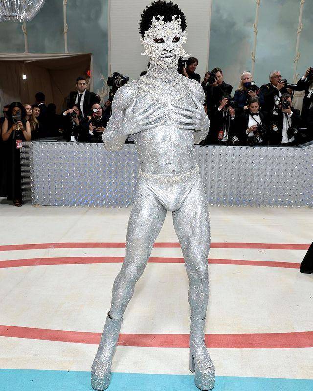 Gaya Seleb Pria yang Paling Mencuri Perhatian di Met Gala 2023 (Instagram.com/metgalaofficial)