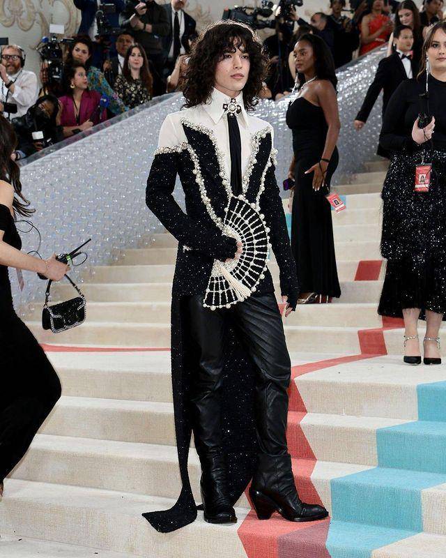 Gaya Seleb Pria yang Paling Mencuri Perhatian di Met Gala 2023 (Instagram.com/metgalaofficial)