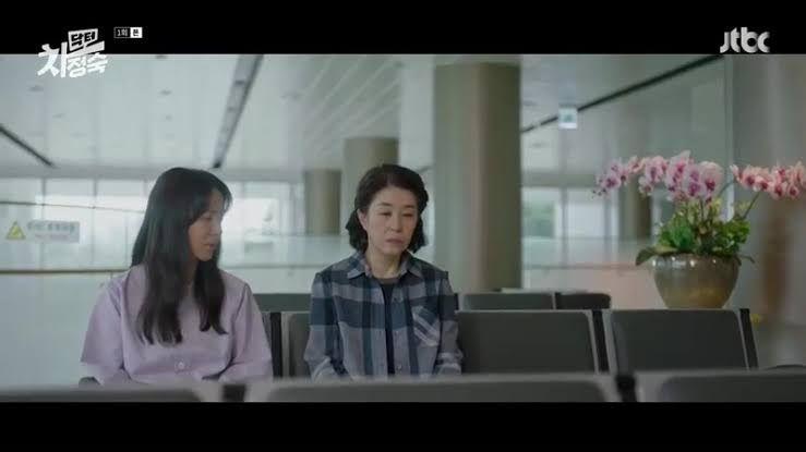 Uhm Jung Hwa dan Kim Mi Kyung di Doctor Cha (dok. JTBC/Doctor Cha)