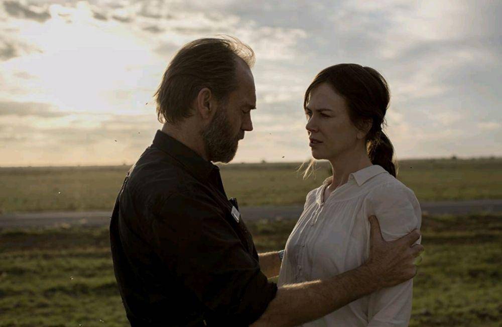 Strangerland (dok. Transmission/Strangerland)
