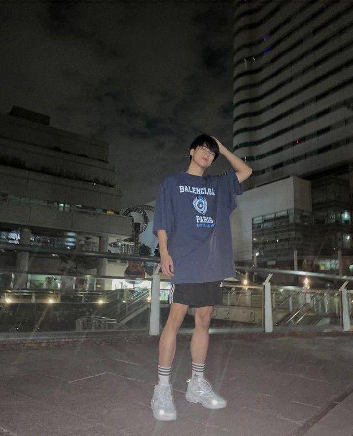 outfit night out ala Ohm Pawat (instagram.com/ohmpawat)