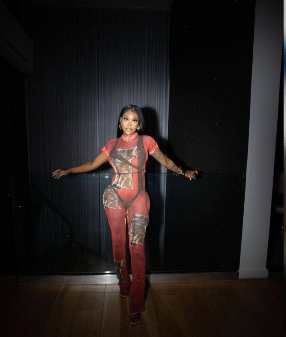 Summer Walker (instagram.com/summerwalker)