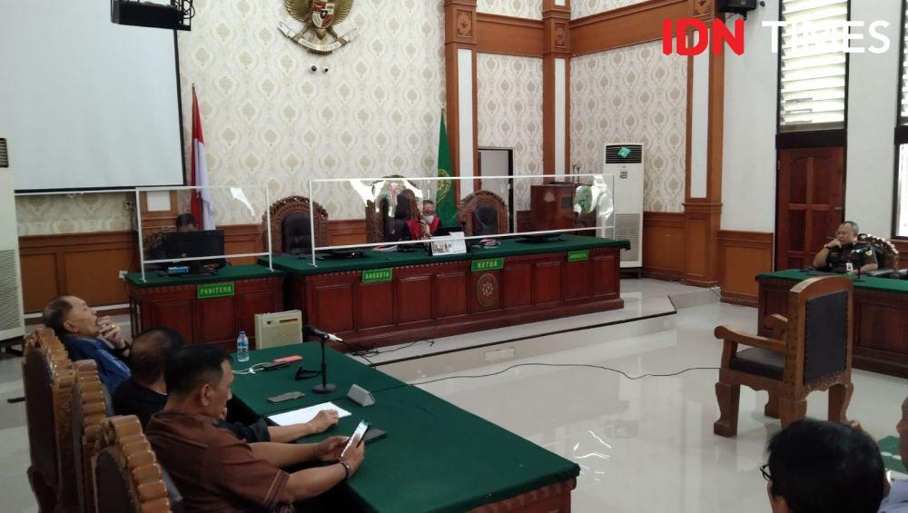 Sidang praperadilan Unud terkait SPI pada Selasa (2/5/2023) di PN Denpasar. (IDN Times/Ayu Afria)