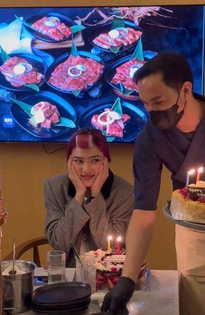 potret ulang tahun Isyana Sarasvati (instagram.com/ninokayam)