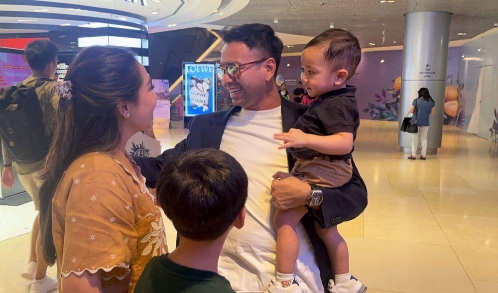 potret Raffi Ahmad susul keluarga ke Singapura (instagram.com/tiarabcdefghijk)