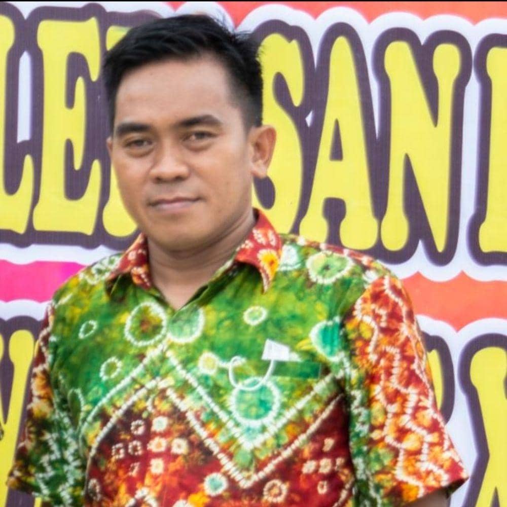 Guru SMAN 1 Wanaraya, Marzuki Spd.