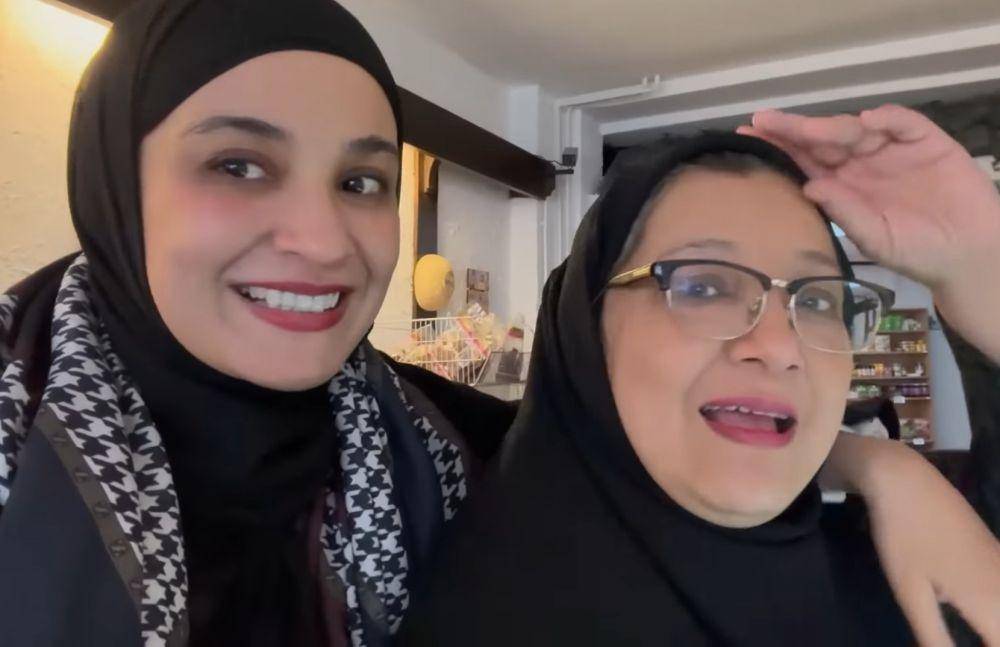 Shireen Sungkar bersama ibundanya (youtube.com/The Sungkars)
