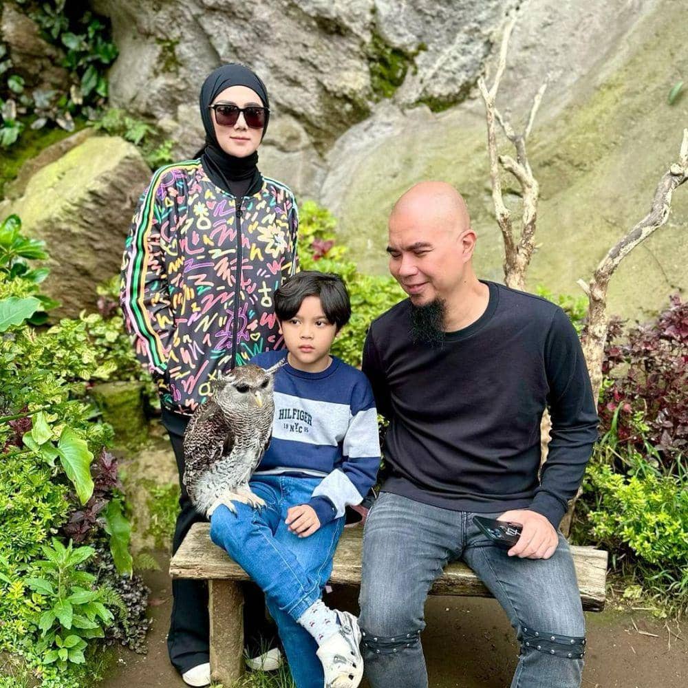 potret Mulan Jameela, Ali dan Ahmad Dhani (instagram.com/mulanjameela1)
