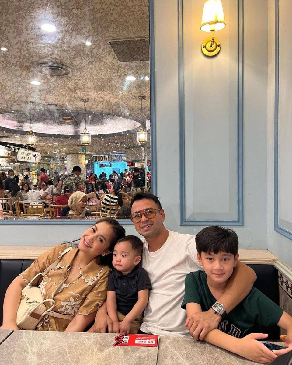 potret Raffi Ahmad susul keluarga ke Singapura (instagram.com/raffinagita1717)
