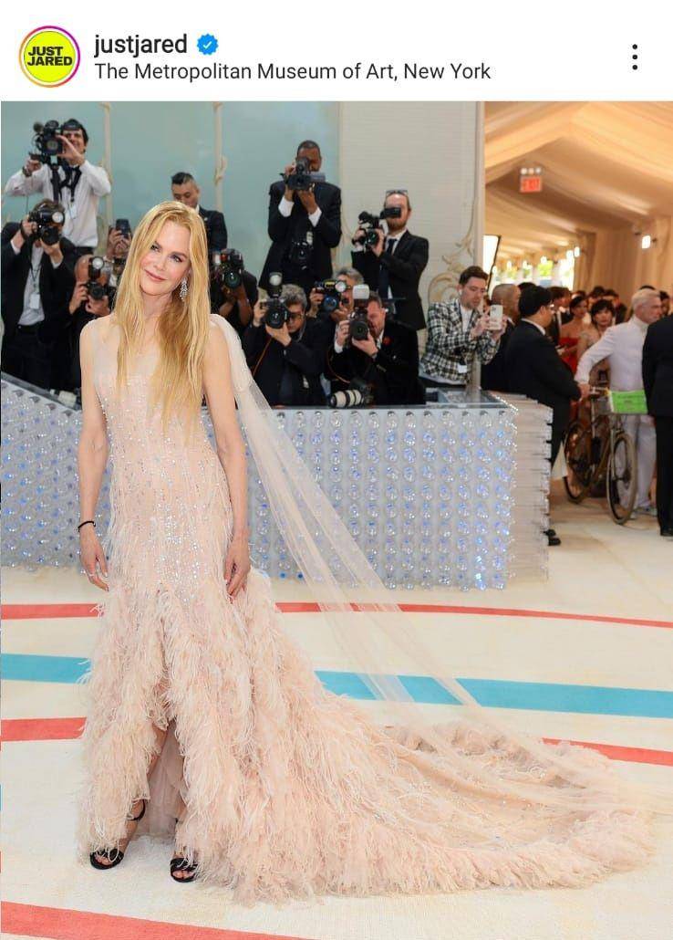 Nicole Kidman di Met Gala 2023 (instagram.com/justjared)