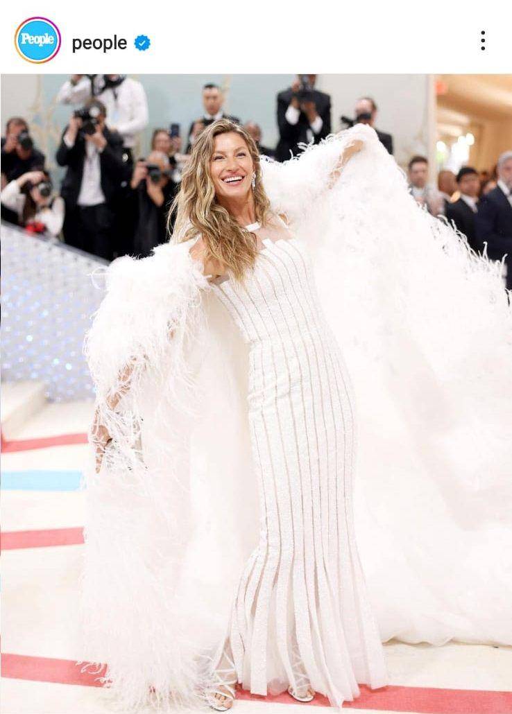 Gisele Bündchen di Met Gala 2023 (instagram.com/people)
