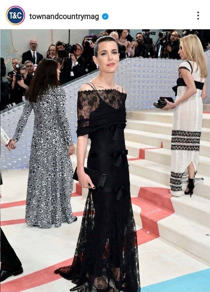 Charlotte Casiraghi di Met Gala 2023 (instagram.com/townandcountrymag)