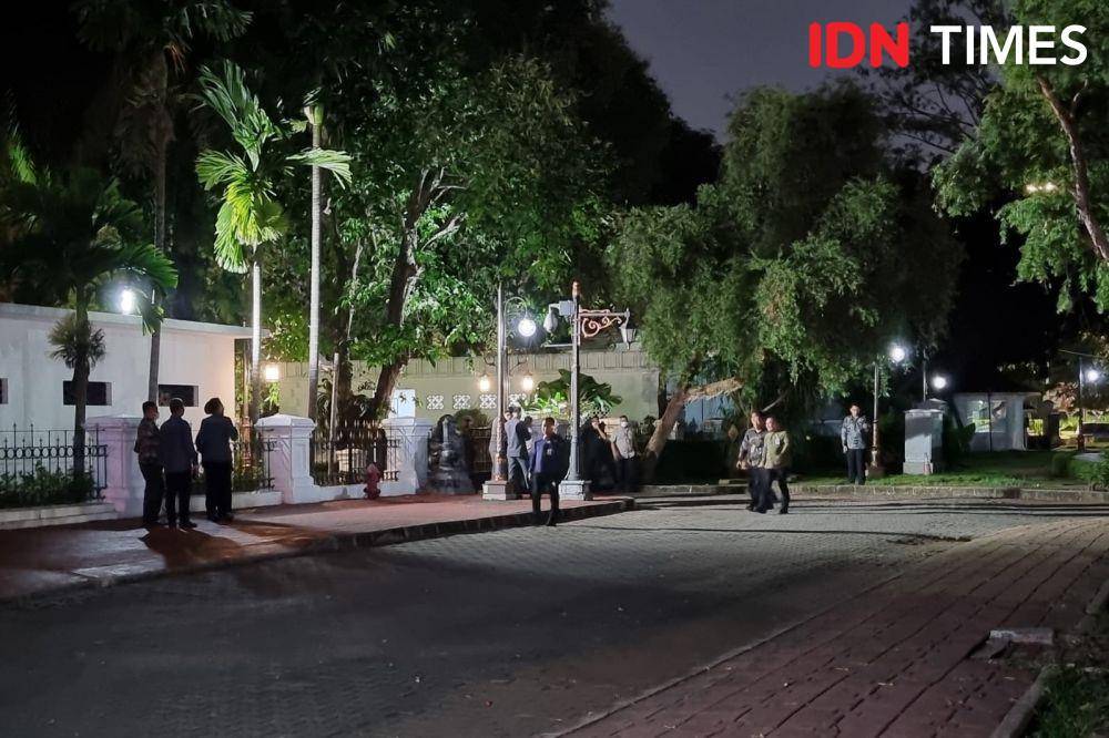 Sejumlah ketua umum parpol pendukung pemerintah mulai berdatangan ke Istana Merdeka, Selasa (2/5/2023). (IDN Times/Ilman Nafi'an)