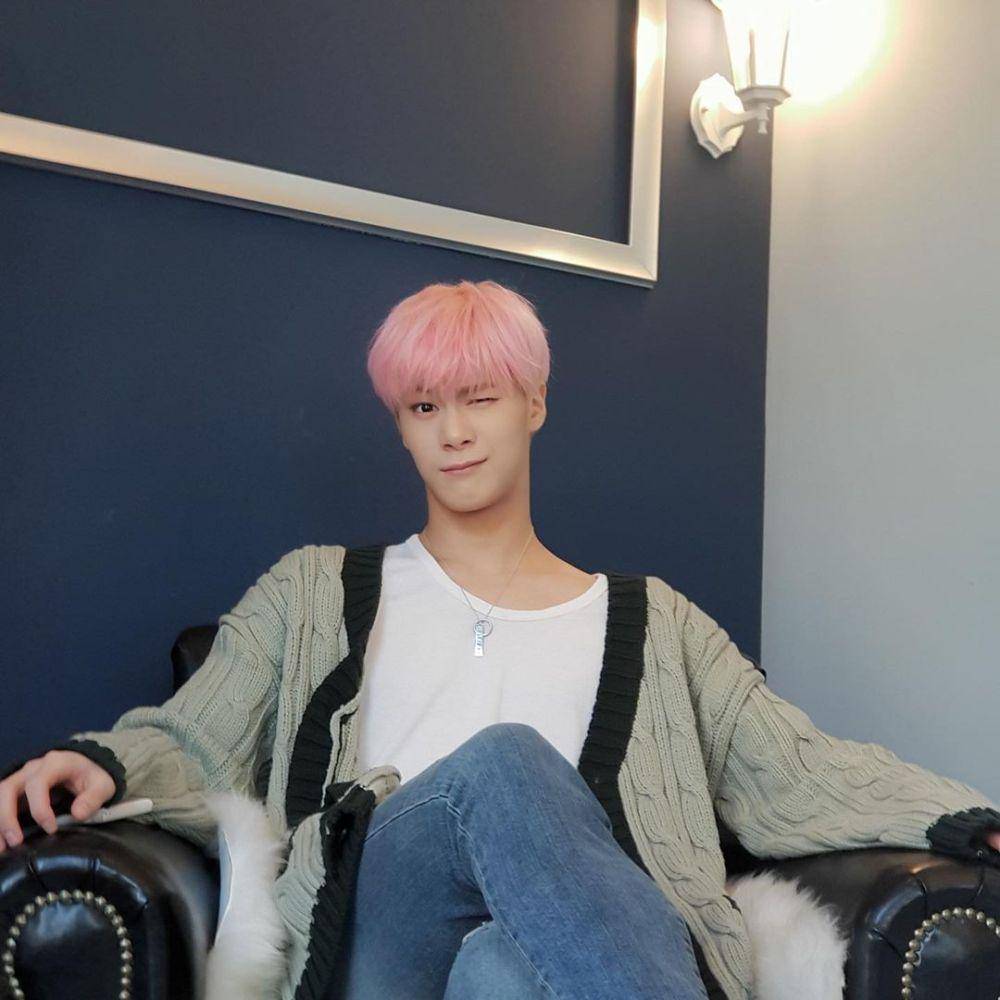 Moonbin Astro (instagram.com/ast_jinjin)