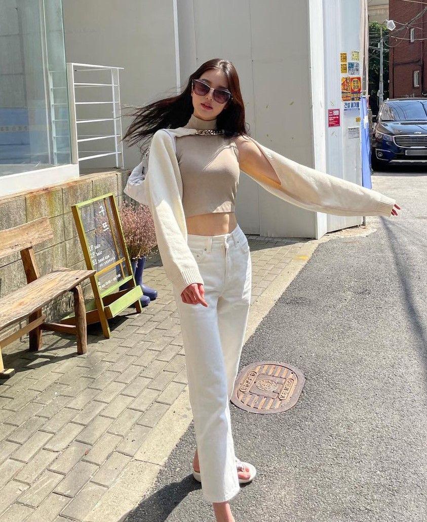 Wonyoung IVE (instagram.com/for_everyoung10)