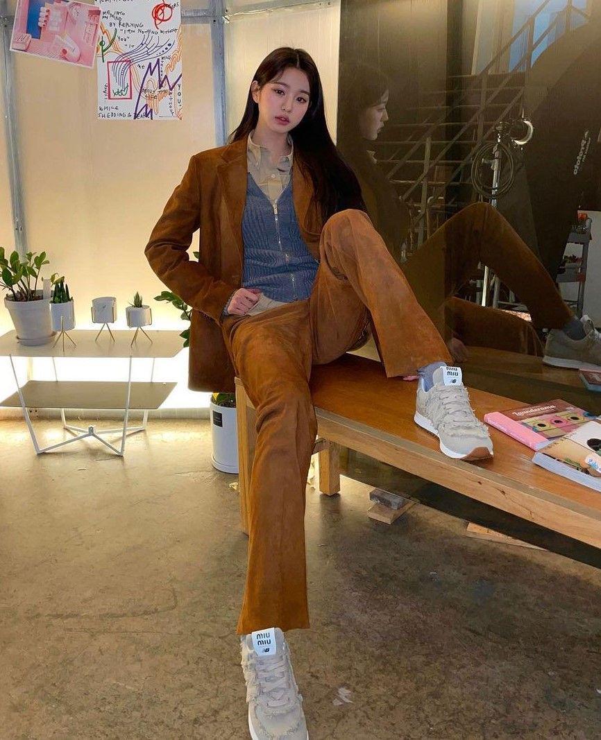 Wonyoung IVE (instagram.com/for_everyoung10)