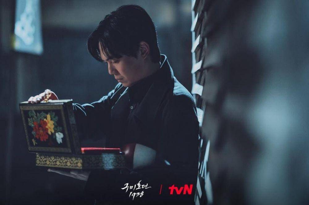 Ryu Kyung Soo di drama Tale of the Nine Tailed 1938 (instagram.com/tvn_drama)