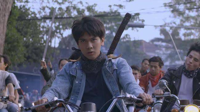 Dilan 1990 (2018) (dok. Falcon Pictures/Dilan 1990)
