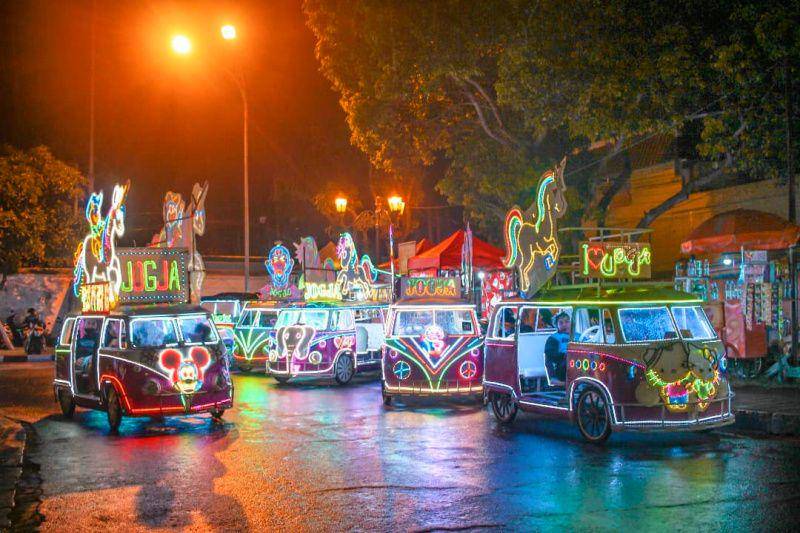 gambar pemandangan di Alun-alun Kidul pada malam hari (instagram.com/albetgunawan_)