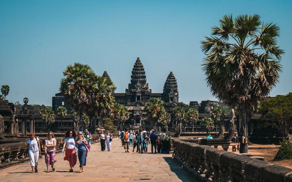 ilustrasi wisata Kamboja (unsplash.com/Silver Ringvee)