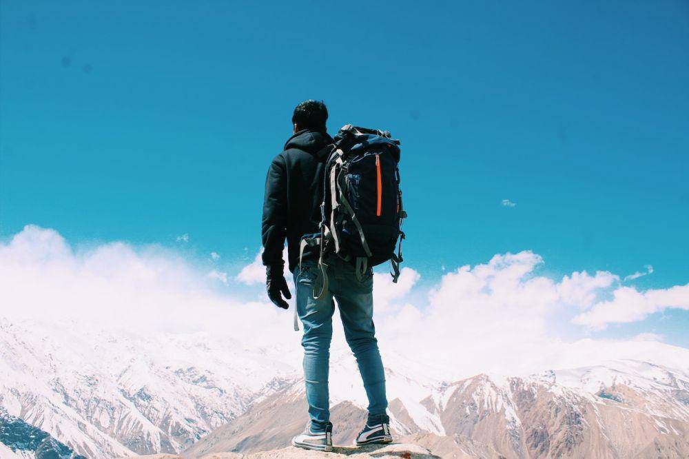 ilustrasi seorang backpacker (pexels.com/Pawan Yadav)