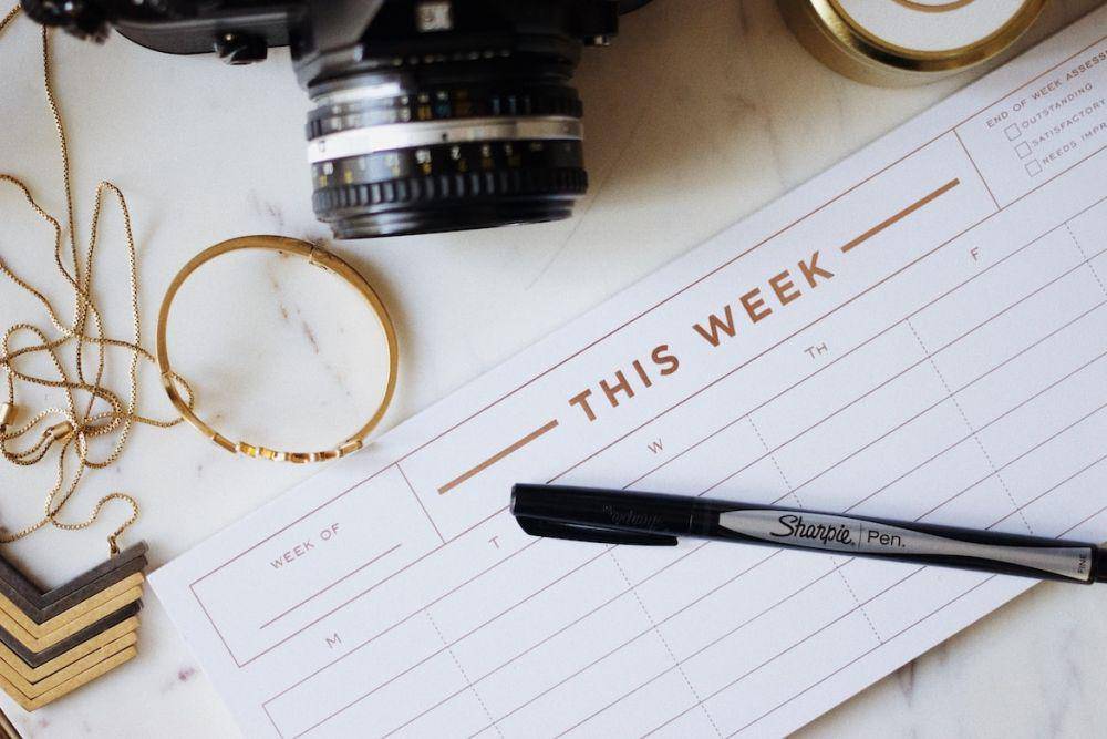 Jadwal liburan (unsplash.com/@jazminantoinette)