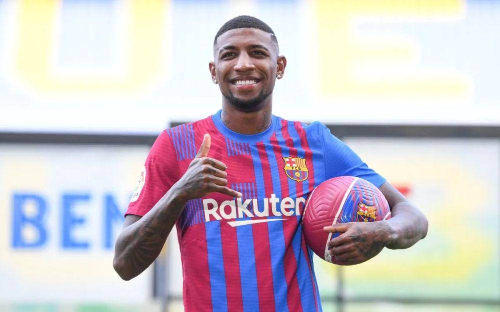 Emerson Royal (fcbarcelona.com)
