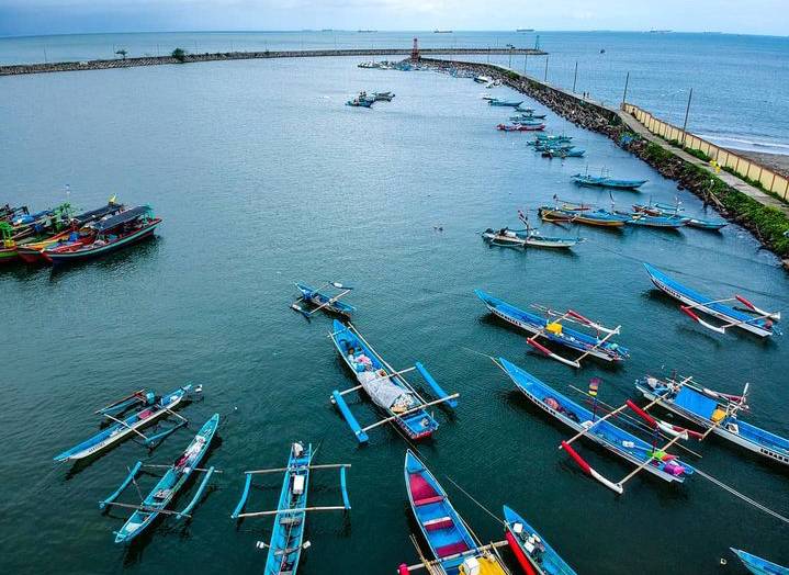 potret Pantai Teluk penyu Cilacap (instagram.com/zaenurokhman)