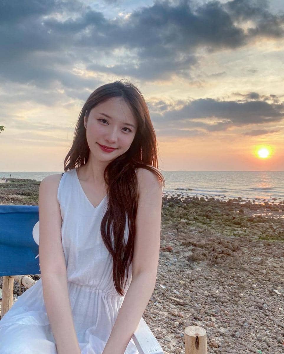 Jan Ployshompoo (instagram.com/janhae)