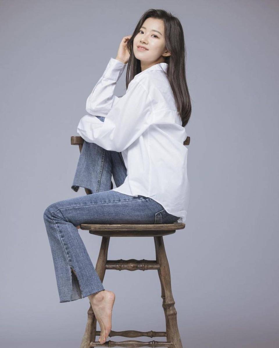 Kim Min Ah (instagram.com/i_am_preciousstone)