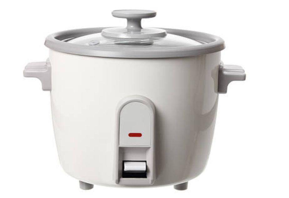 ilustrasi rice cooker dengan kebersihannya yang terjaga (istockphoto.com/sunstock)