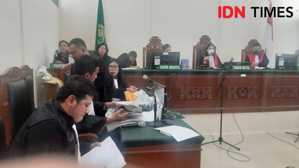 Persidangan eks dprd langkat yang tewas ditembak (IDN Times/ Bambang Suhandoko)