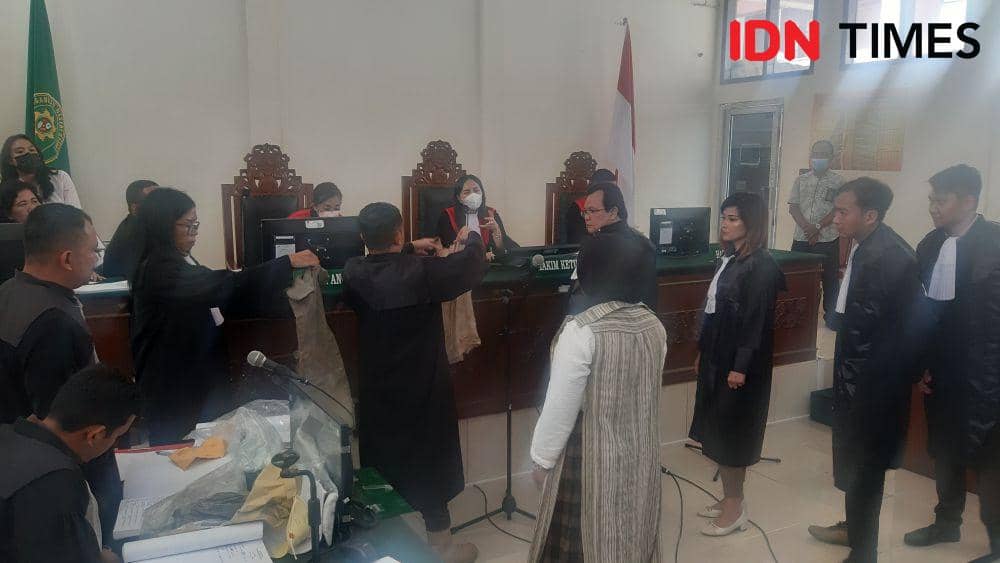 Persidangan eks dprd langkat yang tewas ditembak (IDN Times/ Bambang Suhandoko)