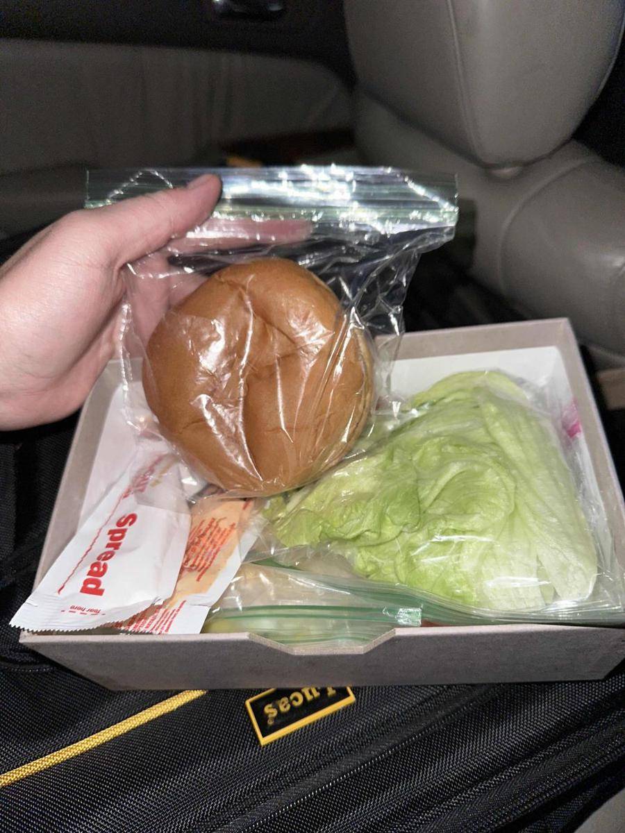 potret momen kocak saat memesan burger (reddit.com/user/reignthepain)