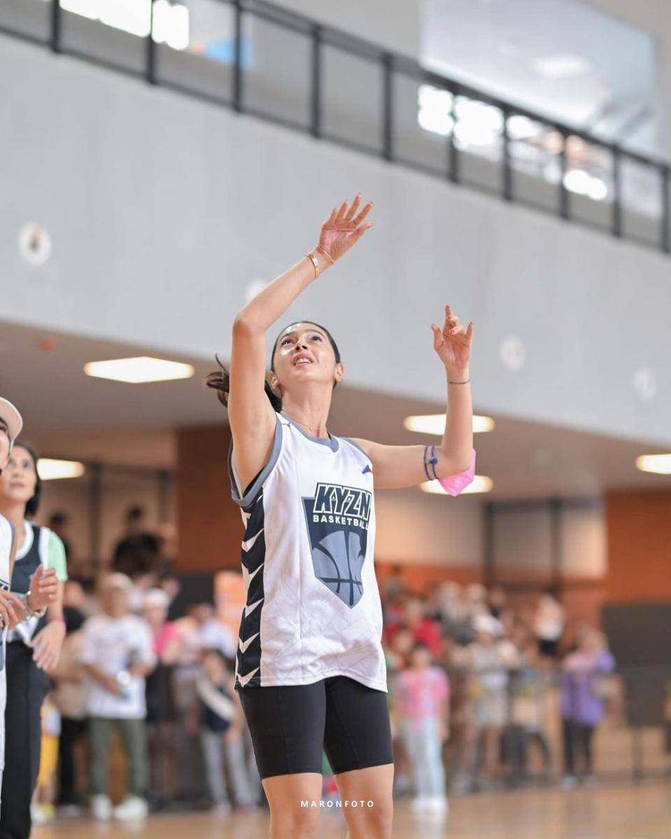 potret Nabila Syakieb jadi anak basket (instagram.com/nsyakieb85)