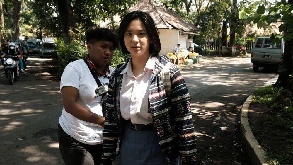 Zee JKT48 dalam film Ancika 1995 (instagram.com/ancikamovie.official)